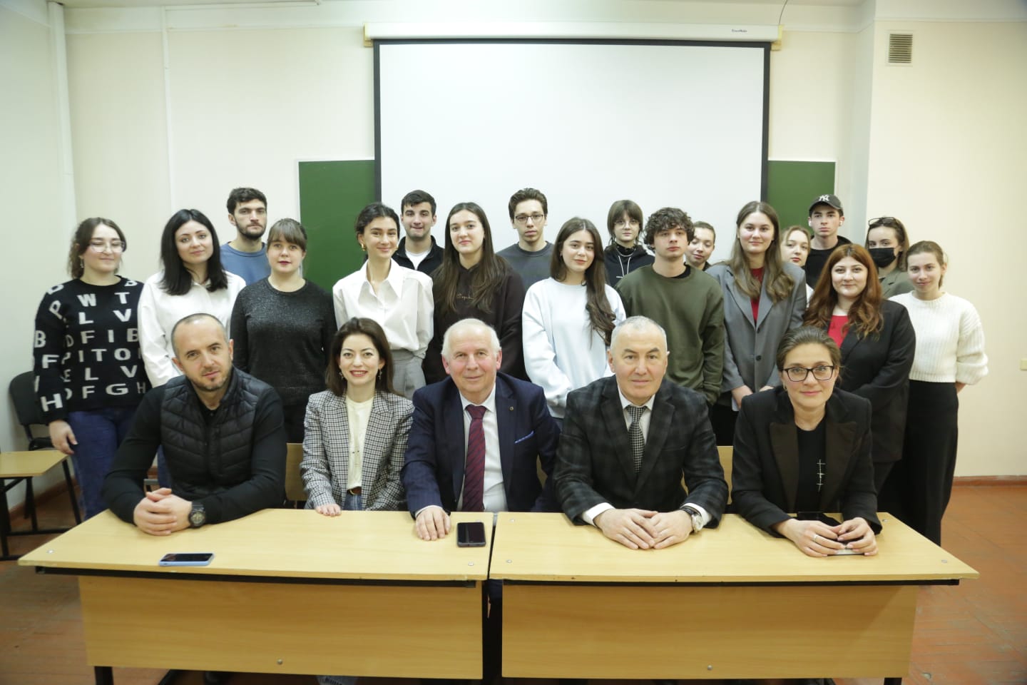 Руководители Союза журналистов Кабардино-Балкарии встретились со студентами