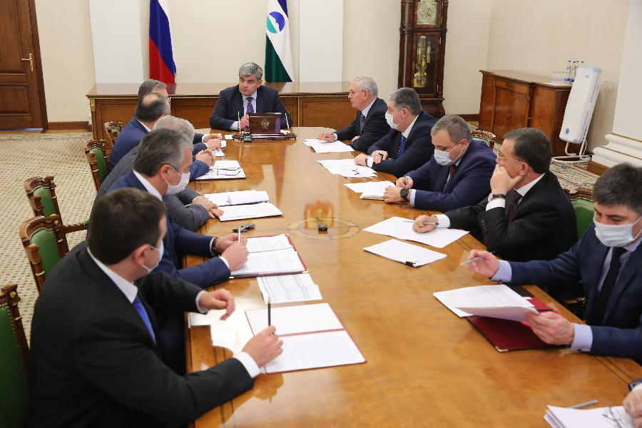 Глава КБР Казбек Коков провел рабочее совещание по организации строительства и капитального ремонта объектов в 2022 году