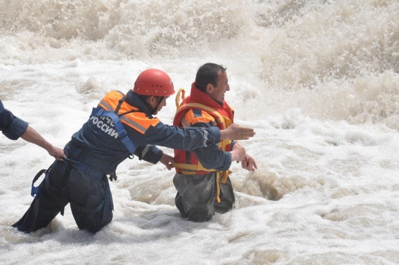 В двух районах КБР проводились поисково-спасательные работы