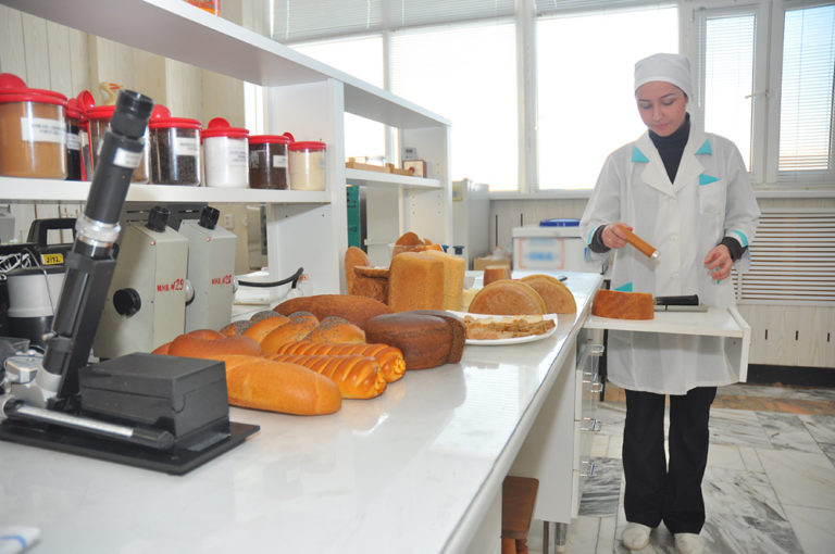 В КБР контролируют качество хлебобулочных изделий