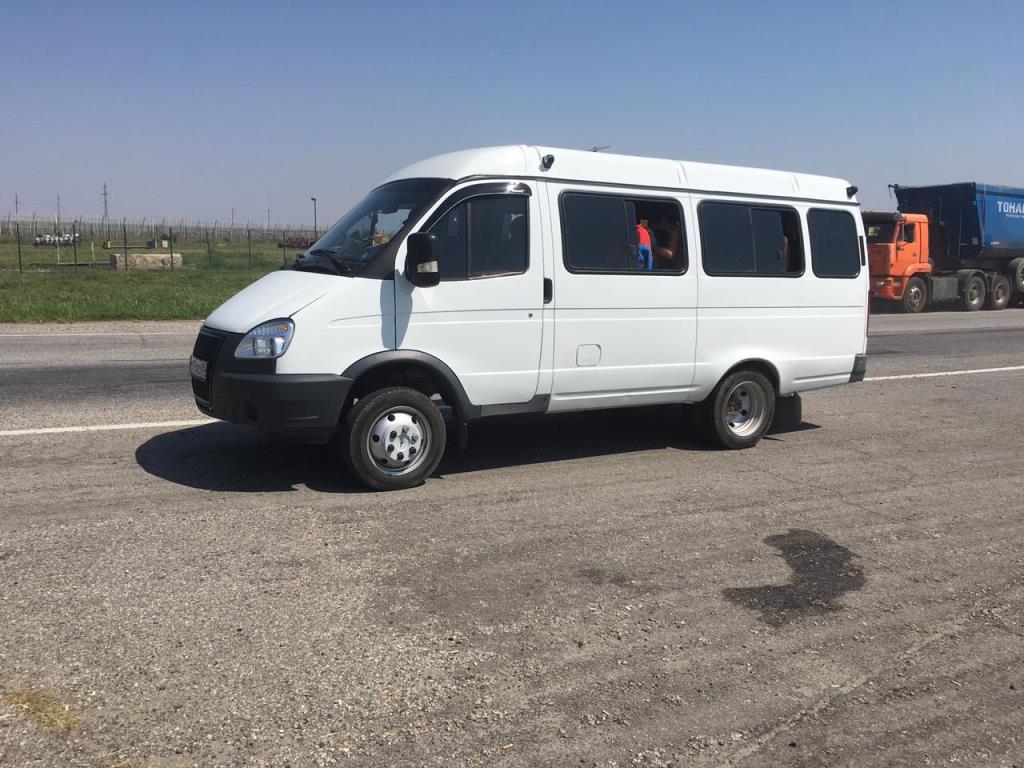 В Кабардино-Балкарии сотрудники спецвзвода ДПС пресекли незаконную перевозку группы подростков-спортсменов