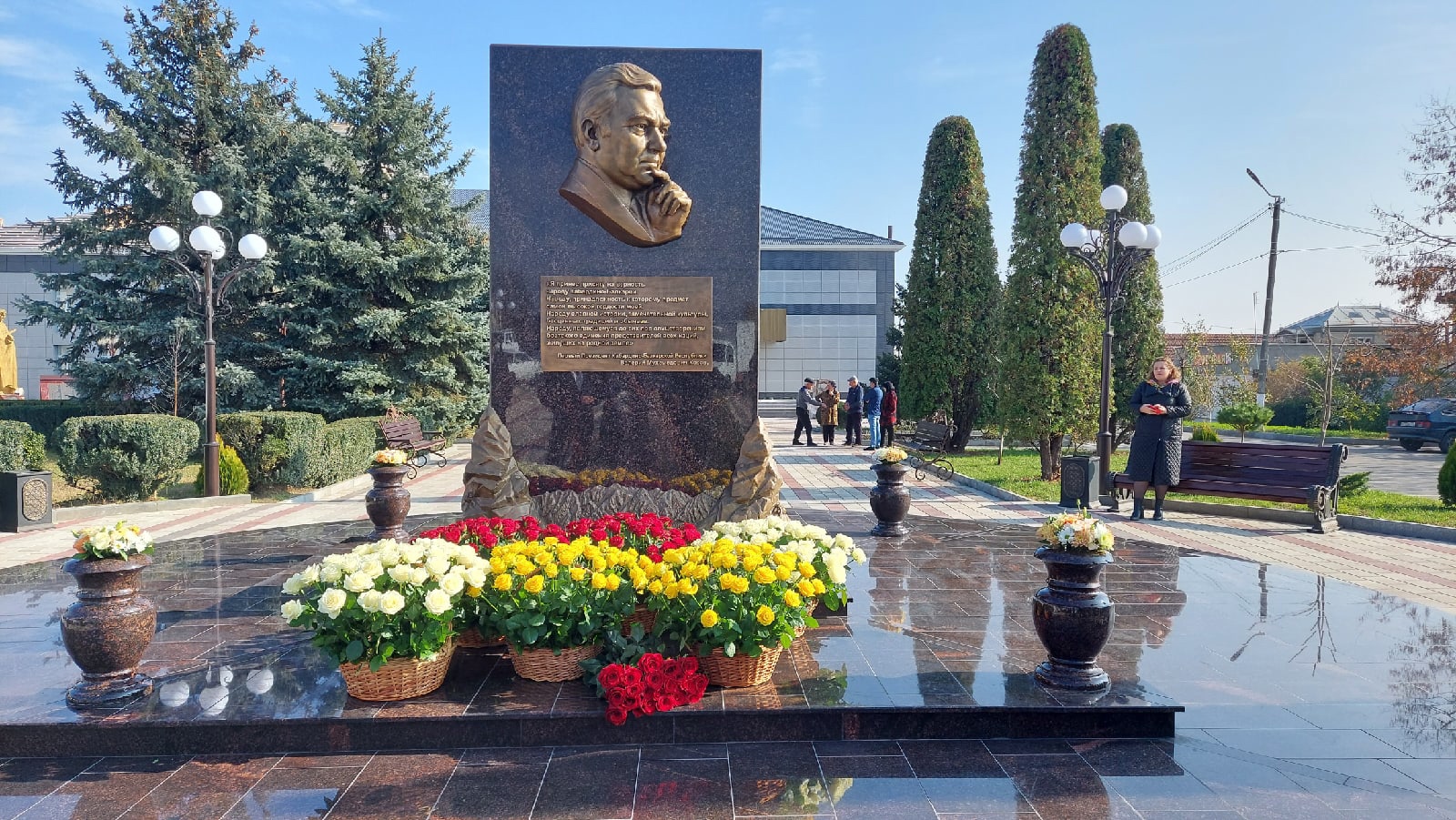 В Баксанском районе почтили память первого Президента КБР 