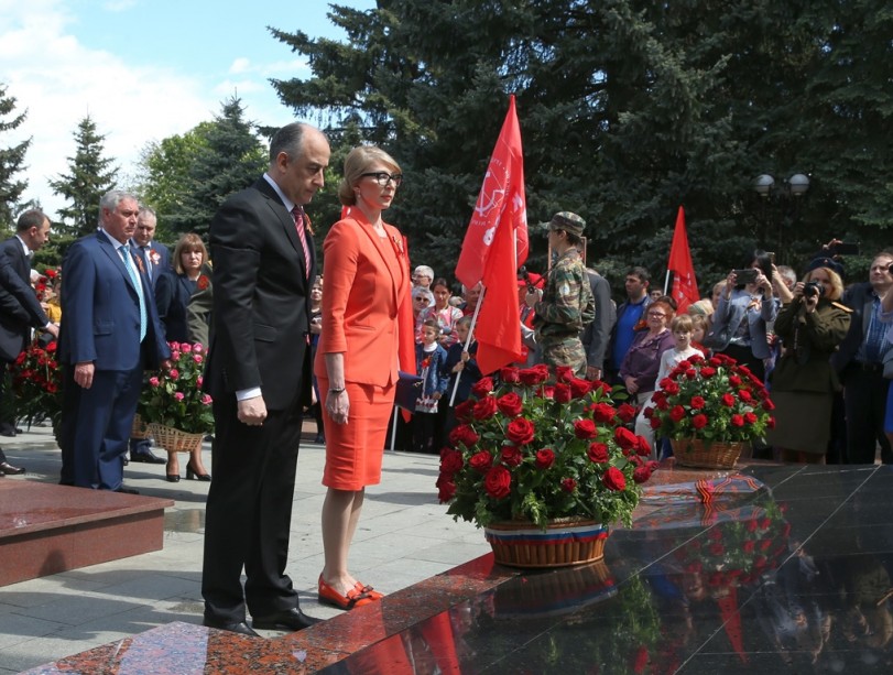Юрий Коков возложил цветы к Мемориалу «Вечный огонь Славы»