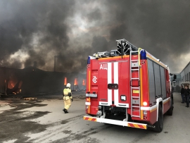 В Лечинкае тушат пожар в частном домовладении