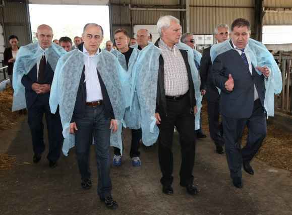 Ю.Коков и Г.Полтавченко побывали на крупнейшем в КБР сельхозпредприятии