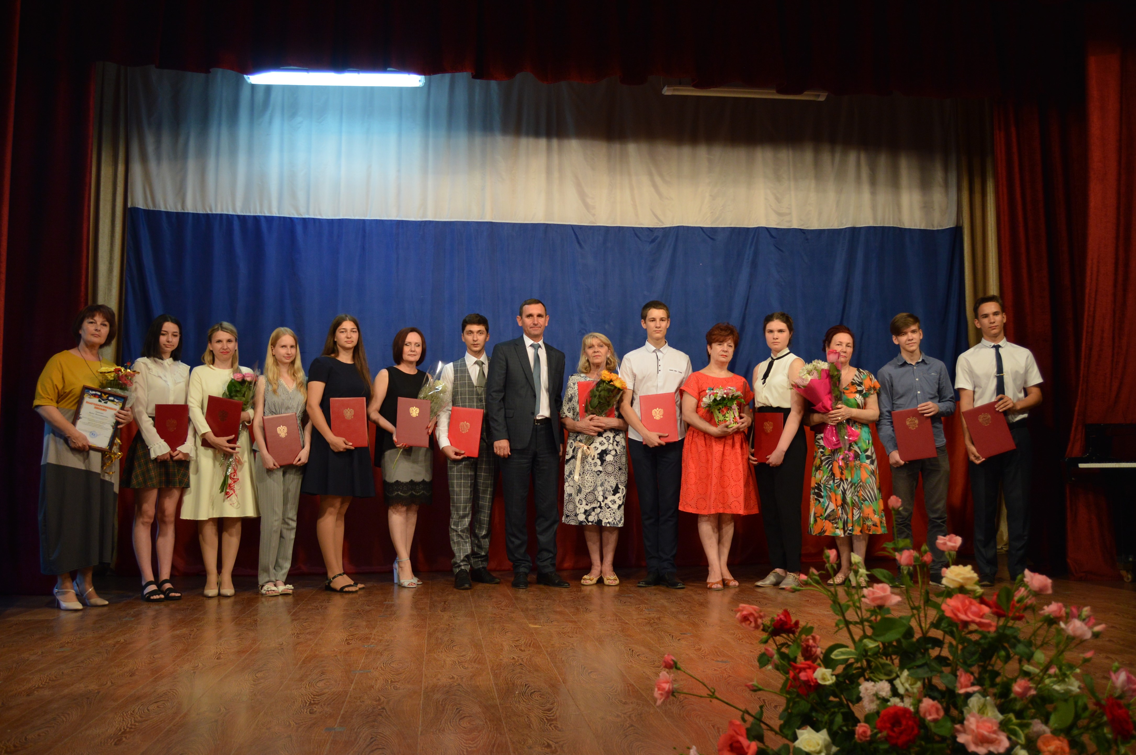 В Прохладном талантливую молодежь наградили премией главы местной администрации 