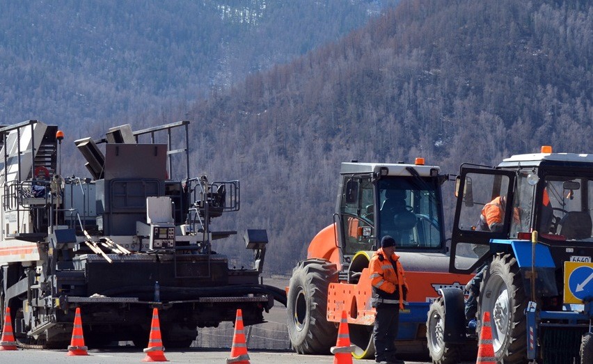 На месте схода селевого потока на автодороге «Бабугент-Безенги» в Кабардино-Балкарии завершаются аварийно-восстановительные работы
