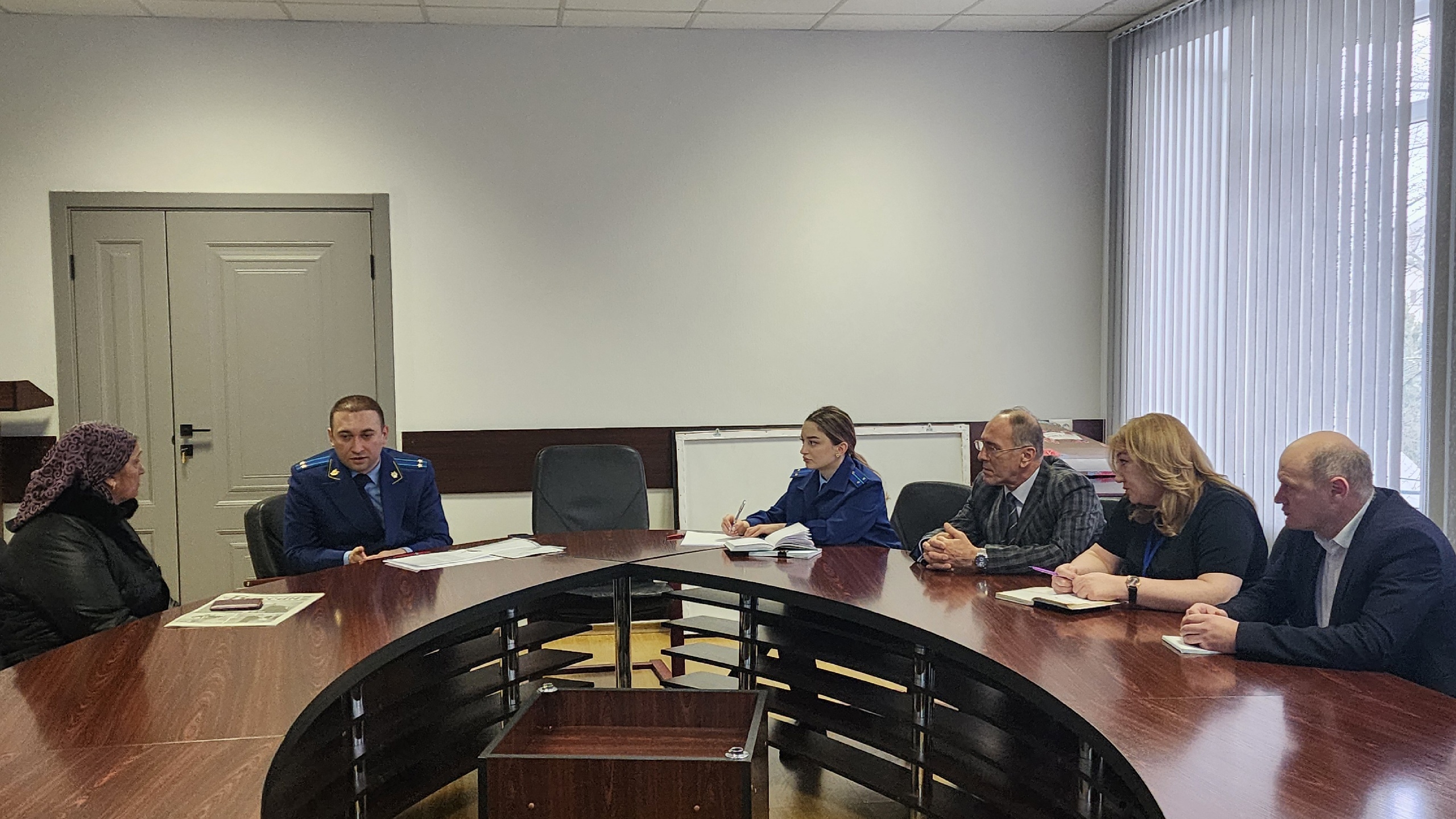 Прокурор города Баксана провел прием участников СВО и членов их семей
