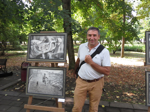 В Атажукинском саду Нальчика состоялись выставка и концерт