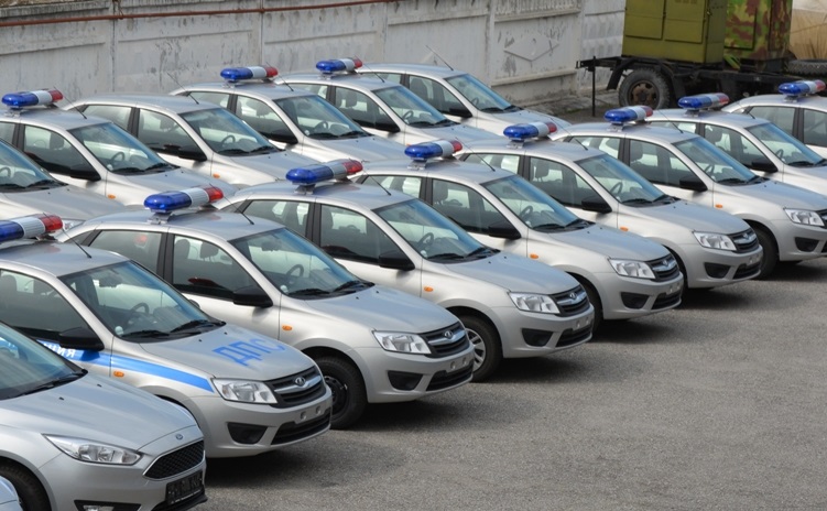Полиция КБР получила новые автомобили