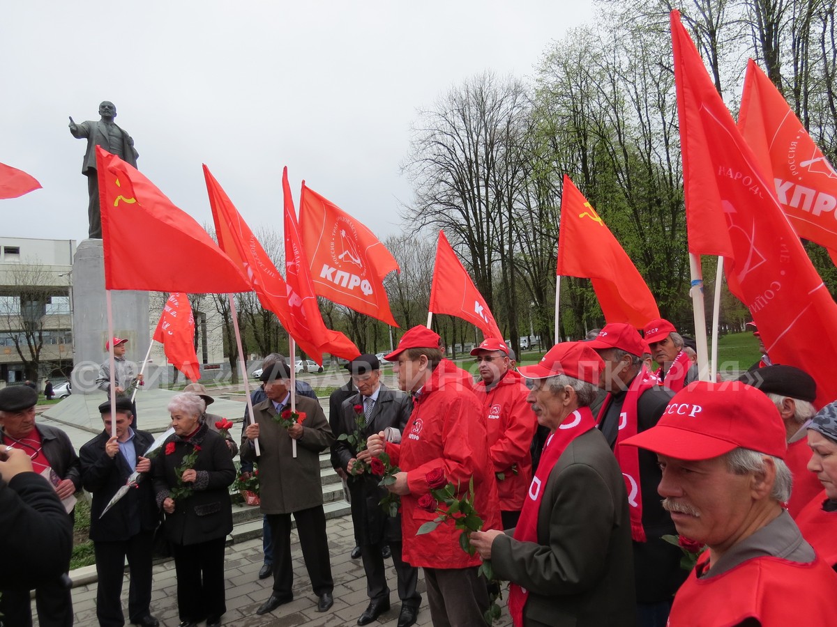 В Нальчике коммунисты вспоминали заслуги Ленина
