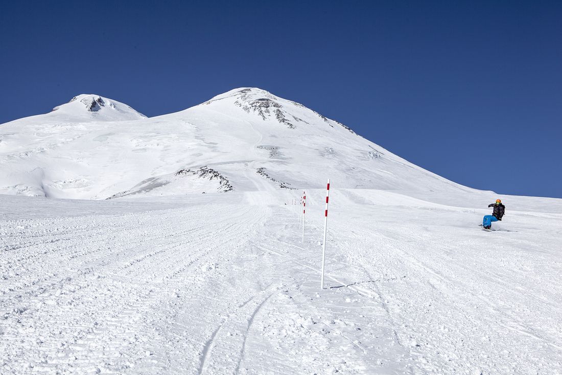 Курорт Эльбрус открывает горнолыжные трассы