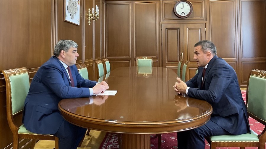 Глава КБР Казбек Коков встретился с директором регионального филиала ПАО «Ростелеком»