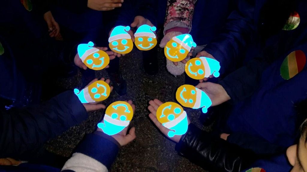 «Световозвращающие снежки» делают школьники Кабардино-Балкарии для юных пешеходов 