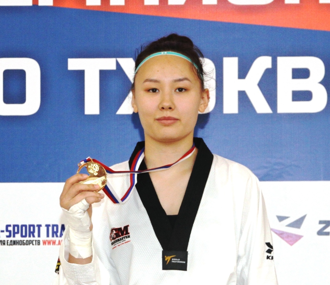 Полина Хан набирает баллы для участия в Олимпиаде