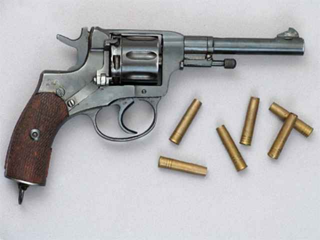 Револьвер и боеприпасы изъяты в Прохладненском районе