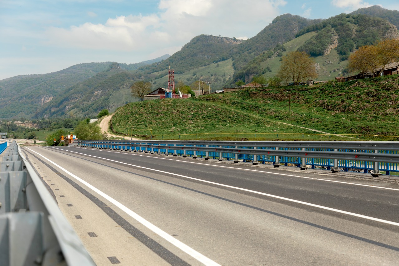 На автодороге к Эльбрусу отремонтирован мост через Баксан