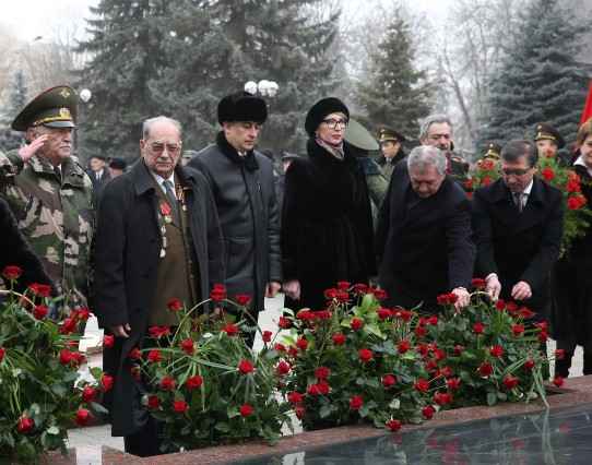 Юрий Коков почтил память защитников Отечества