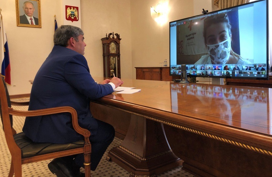 Казбек Коков провел видеовстречу с представителями общественных и религиозных объединений республики