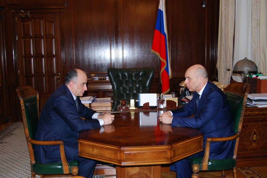 Глава КБР встретился с министром финансов России