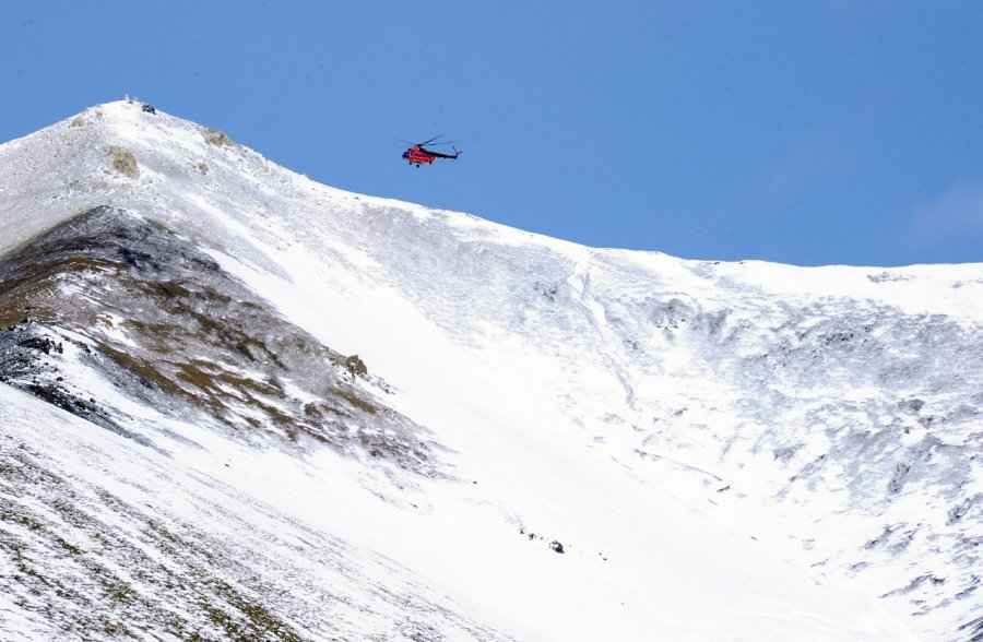 Поиски пропавших на Эльбрусе альпинистов пока не дали результатов