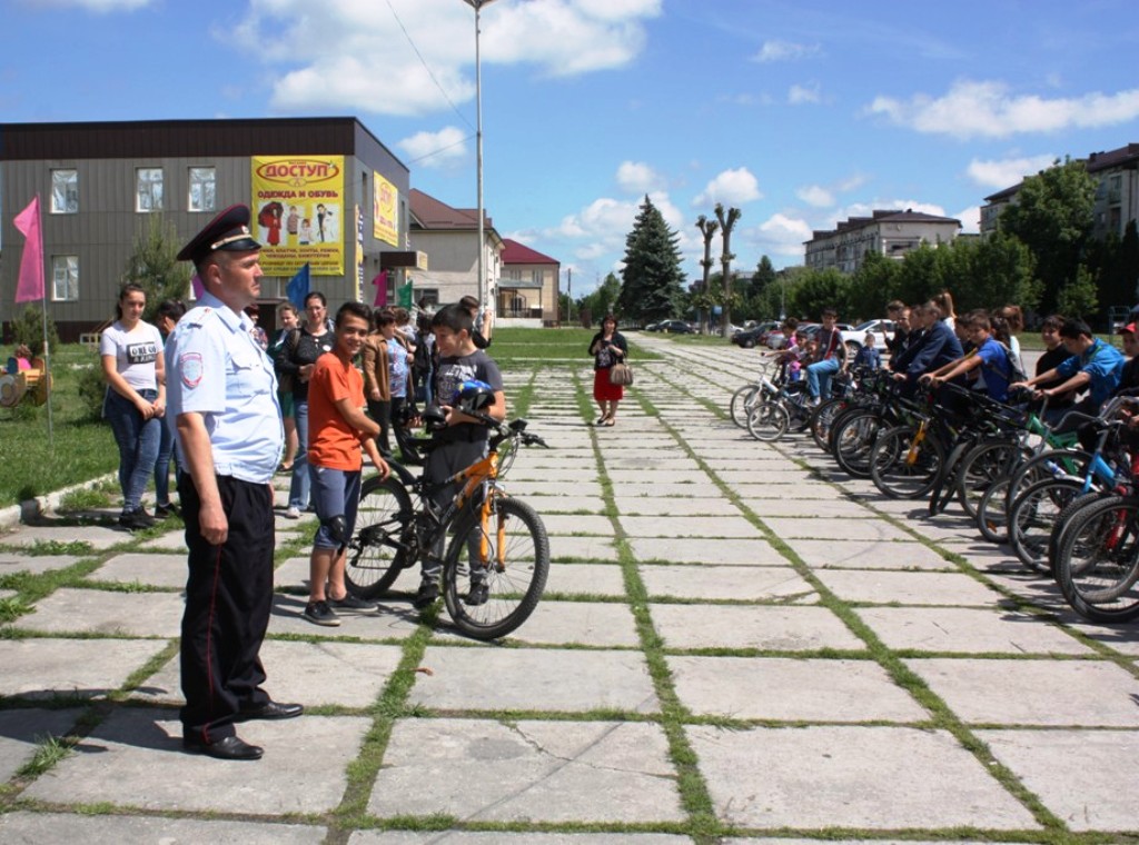 Главы муниципалитета и автоинспекторы Кабардино-Балкарии проводят мастер-классы с велосипедистами
