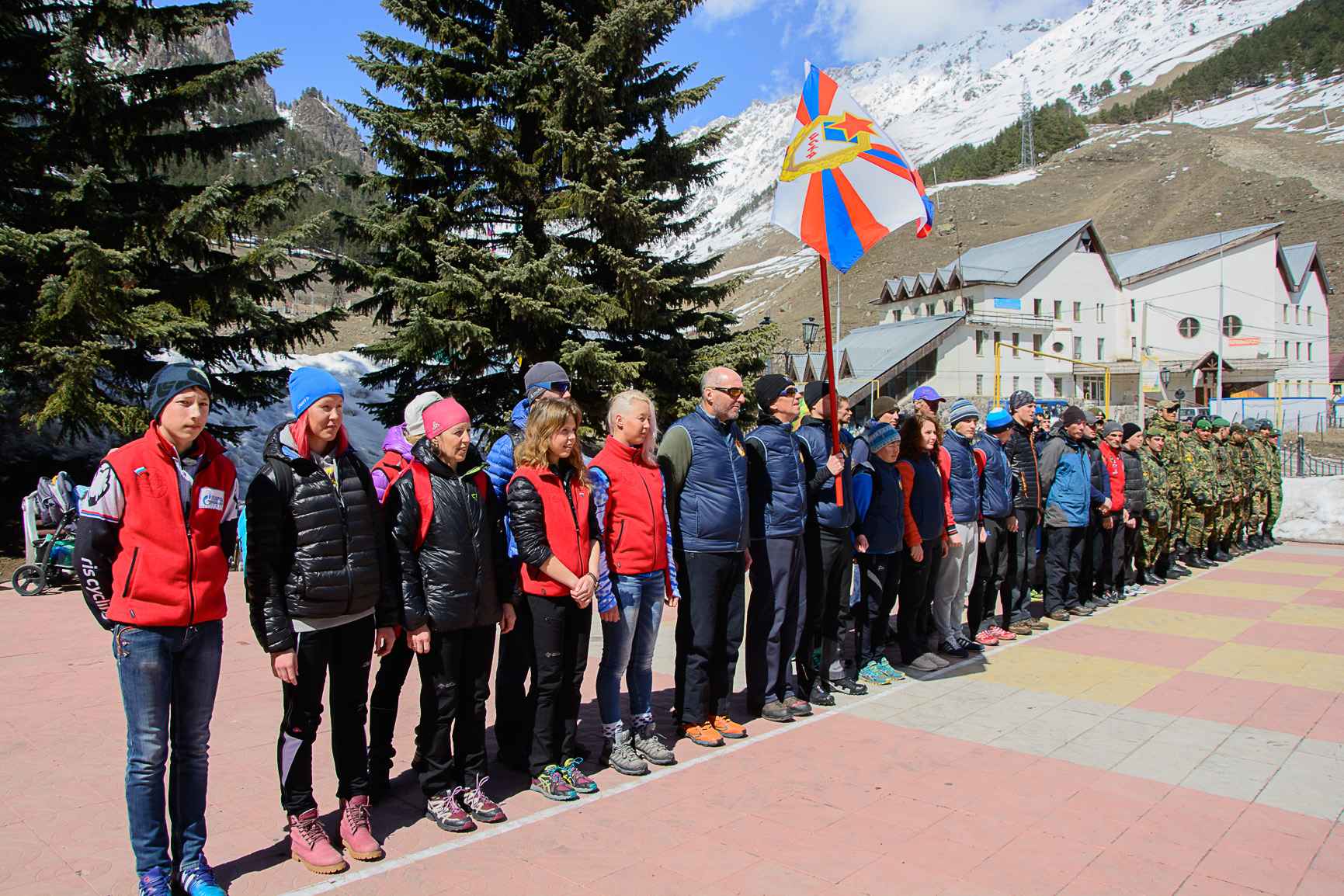 На Эльбрусе открылся чемпионат России по ски-альпинизму