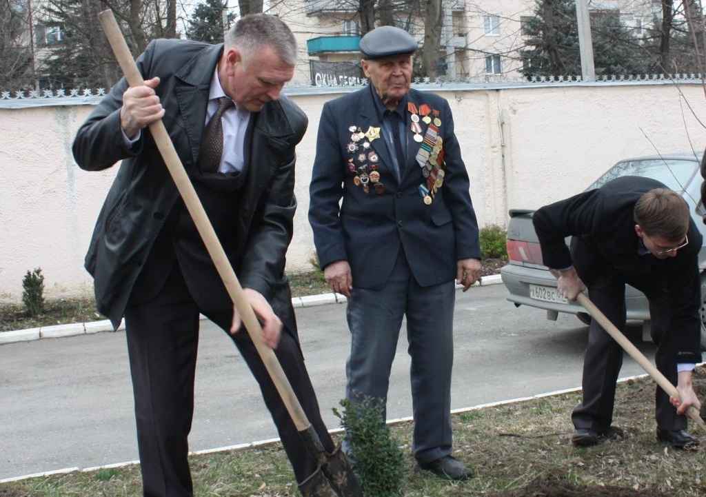 В Майском заложили парк к 70-летию Победы 