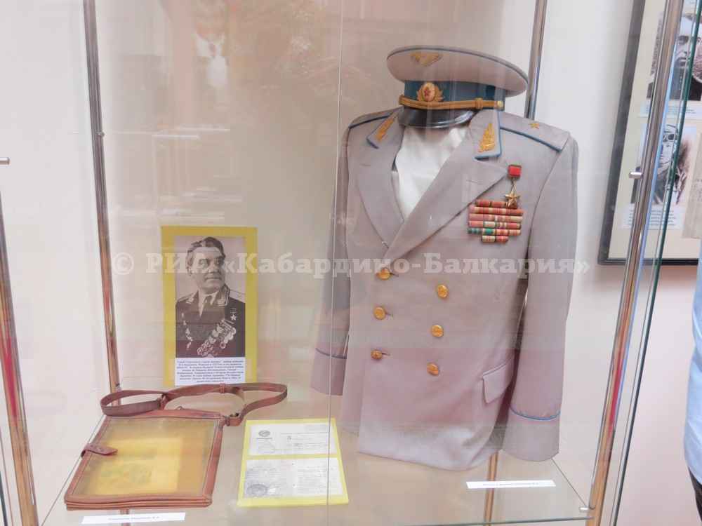 В Национальном музее КБР открылась выставка к 70-летию Великой Победы