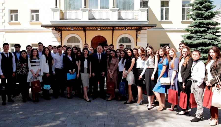 Юрий Коков встретился в Москве со студентами из КБР