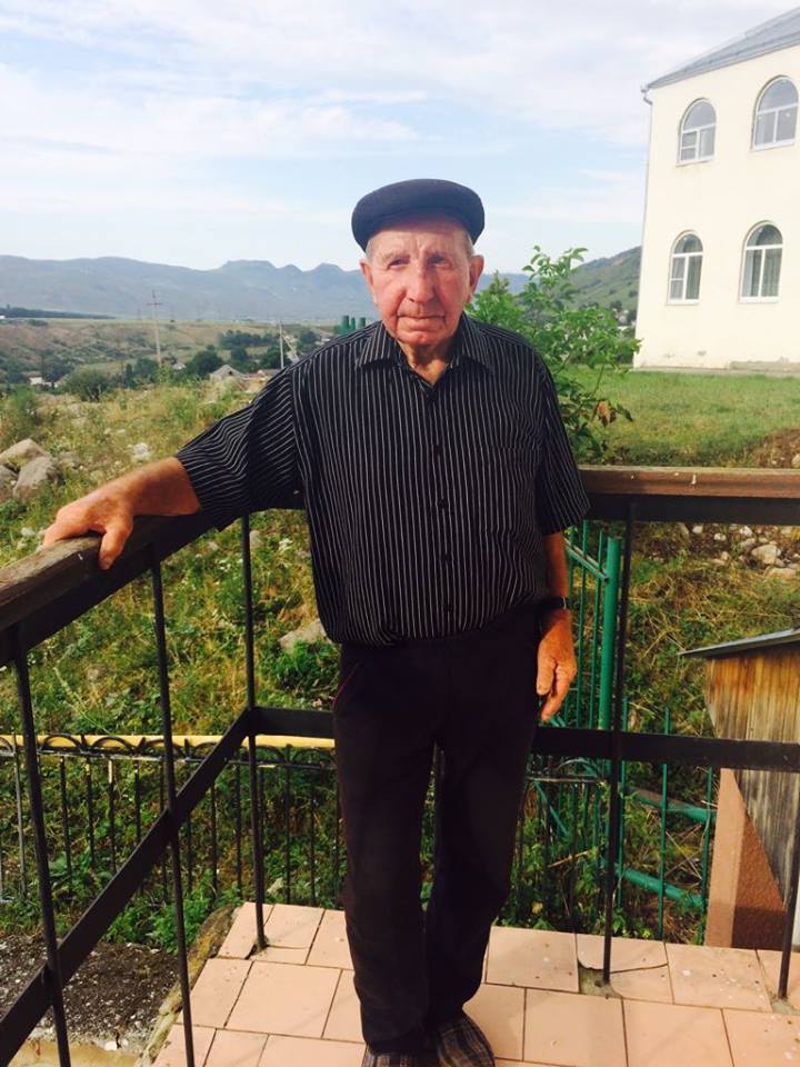 Пенсионер из Кабардино-Балкарии совершил восхождение на Эльбрус