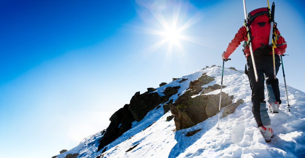 Возобновить поиски американского альпиниста пока не представляется возможным