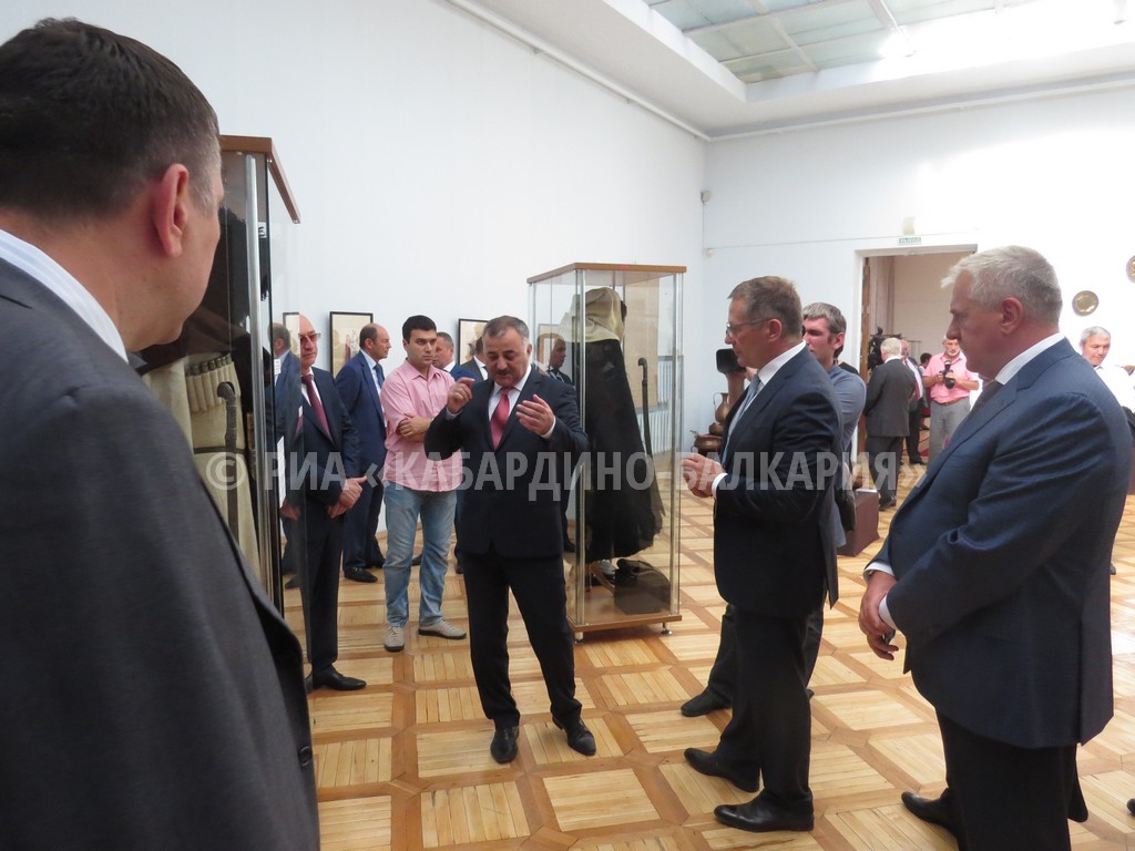 Гости празднования юбилея вхождения республики в состав России ознакомились с Национальным музеем КБР