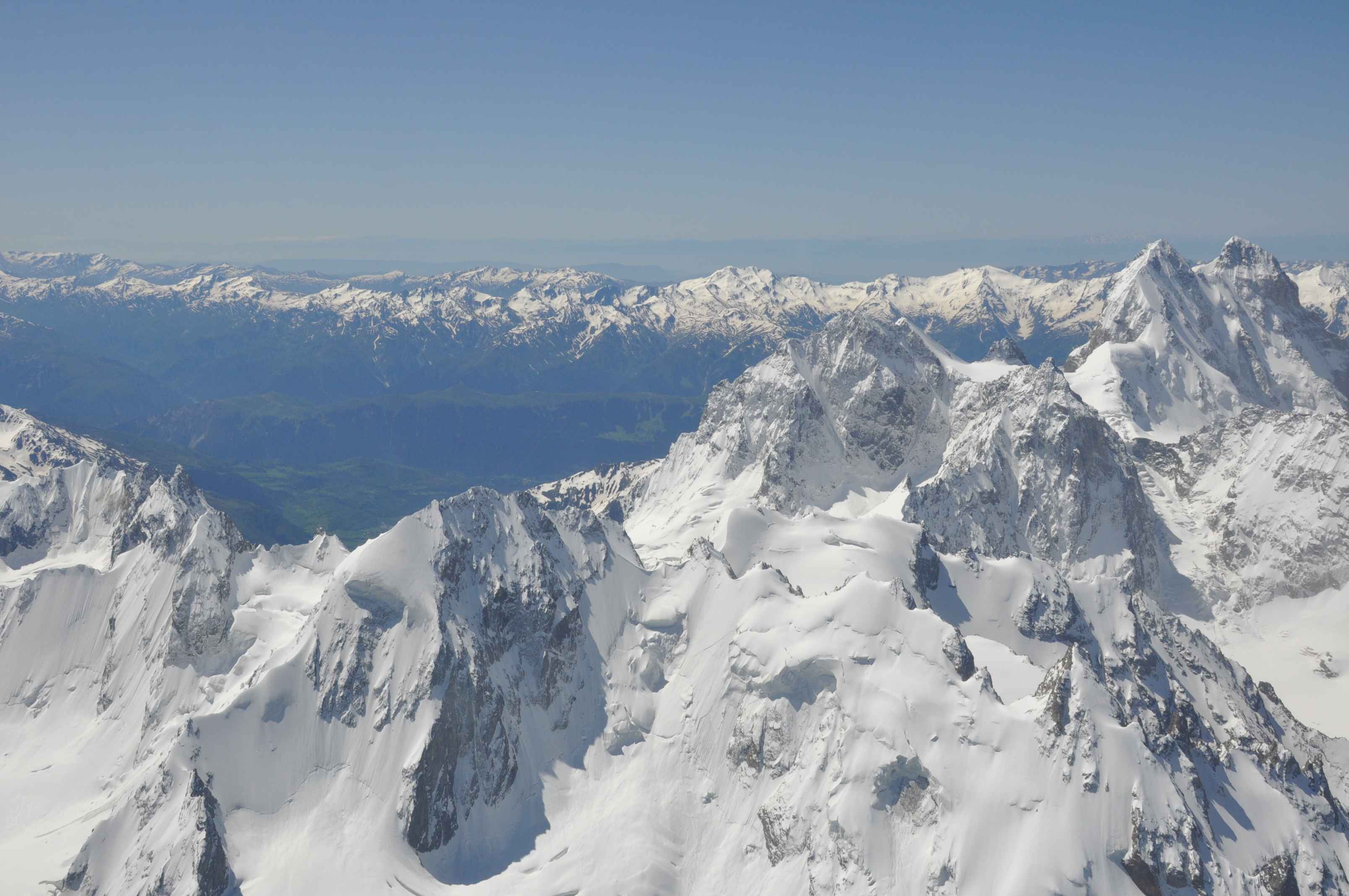 Спасатели вновь вышли на поиски пропавшей альпинистки из Ингушетии