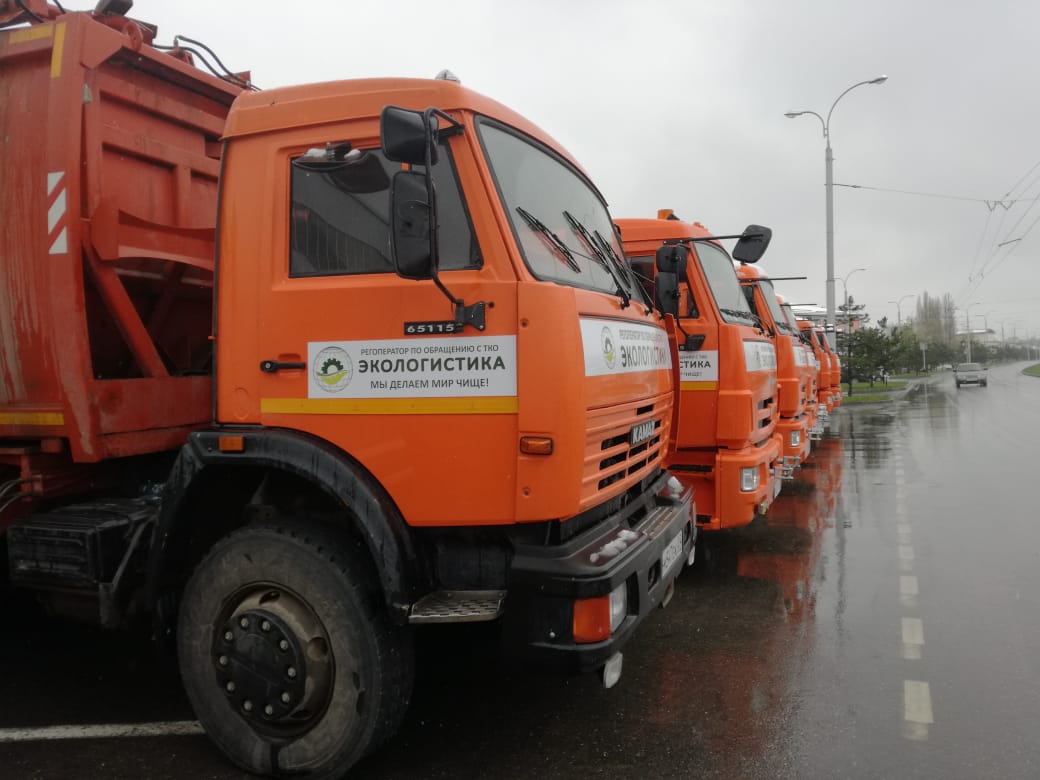 В Кабардино-Балкарии закуплены новые автомобили для перевозки мусора