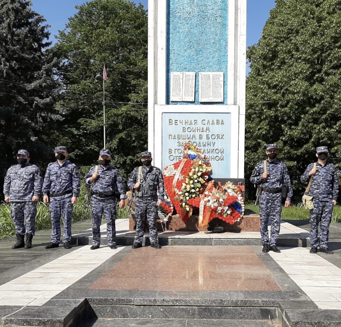  В Майском росгвардейцы почтили память защитников Кавказа