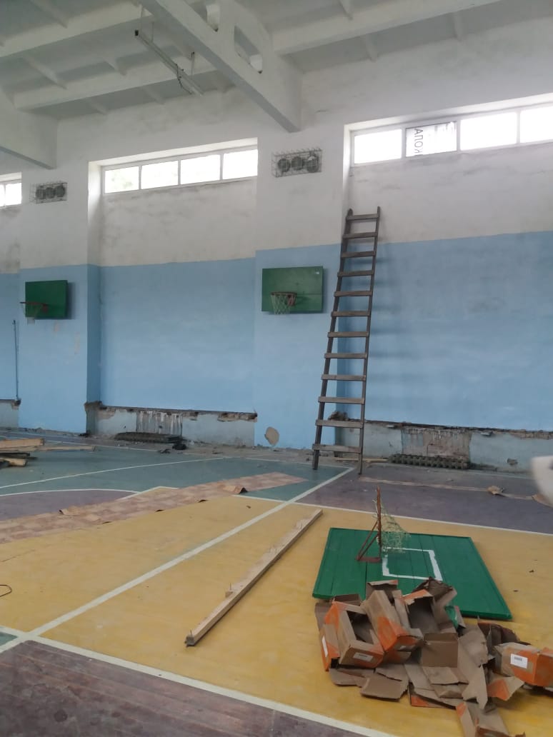 В Кашхатау ремонтируют спортивный зал