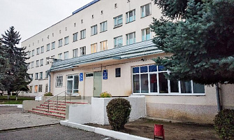 В Чегемском районе проводится капремонт Центральной районной больницы