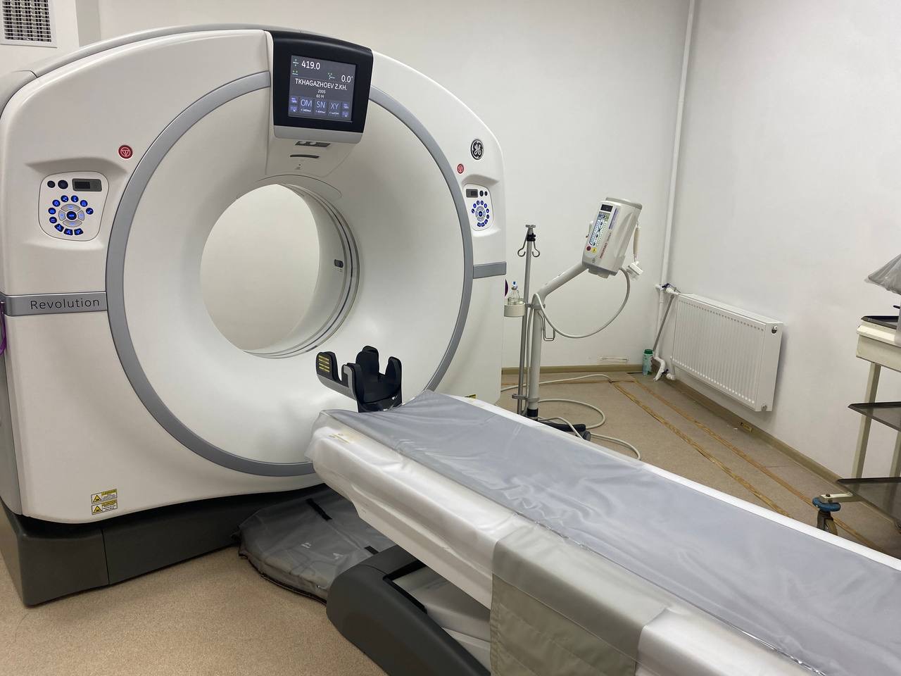 В республиканской больнице установили два современных томографа