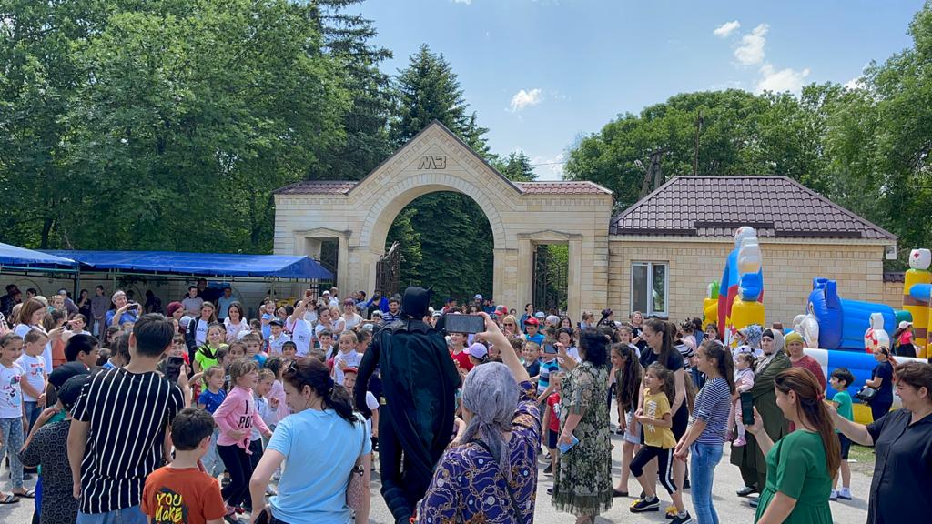 Депутат Бифов поддержал праздничные мероприятия в Кабардино-Балкарии