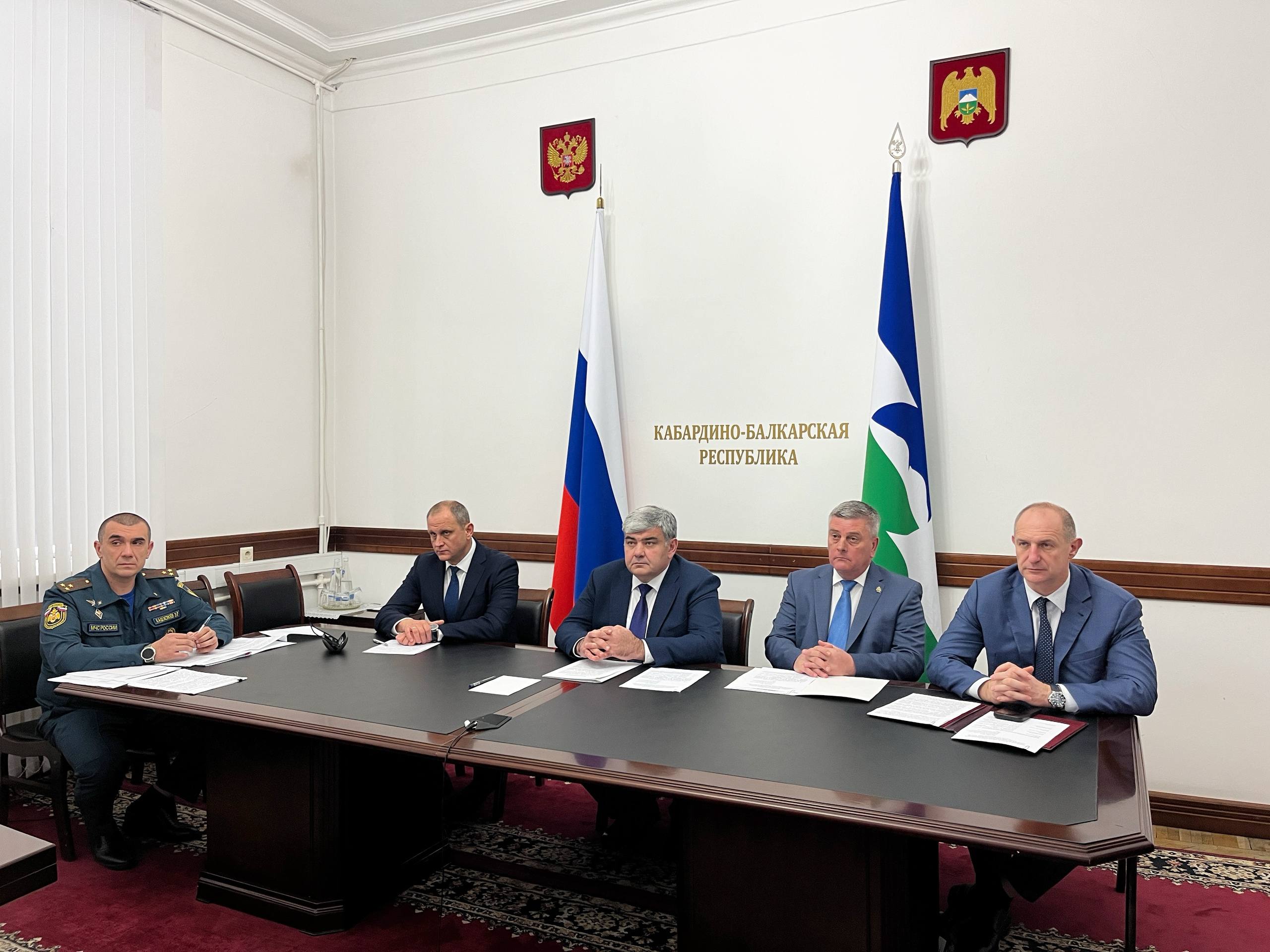 Казбек Коков принял участие в окружном совещании по вопросам безопасности