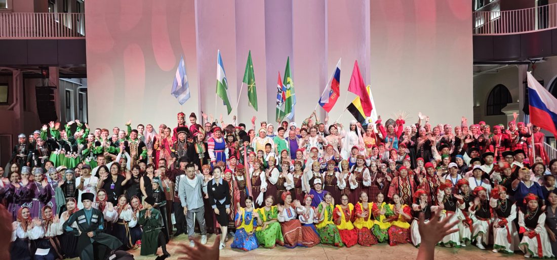 Студенты и преподаватели КБГУ в составе ансамбля «Шагди» блистали в Китае