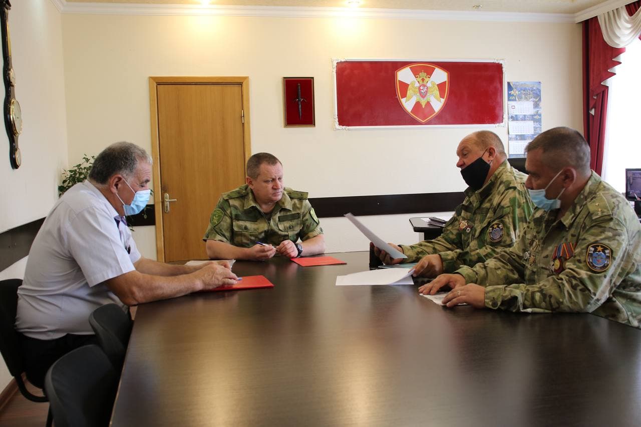 В Кабардино-Балкарии Росгвардия подписала соглашение о сотрудничестве с военно-патриотической организацией «Кавказский рубеж»