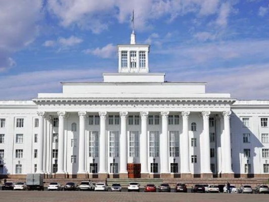 Казбек Коков продлил срок осуществления выплат контрактникам