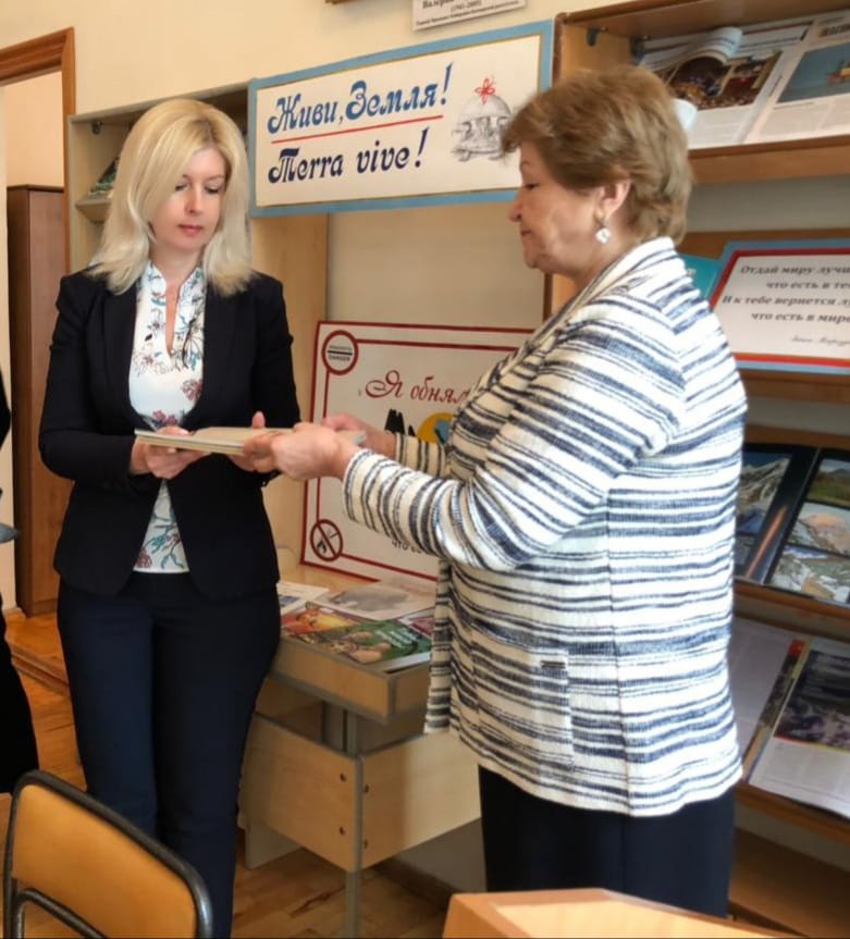 Росреестр передал Национальной библиотеке КБР уникальные книги о героях войны