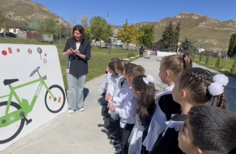 «Лаборатория безопасности» провела занятия в школах Хабаза и Кенделена