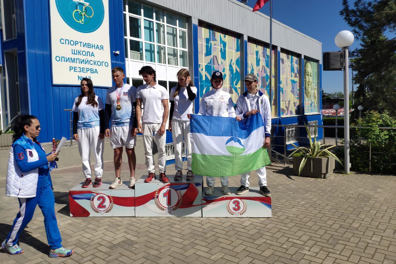 Сборная КБР по стрельбе из лука успешно выступила в Таганроге