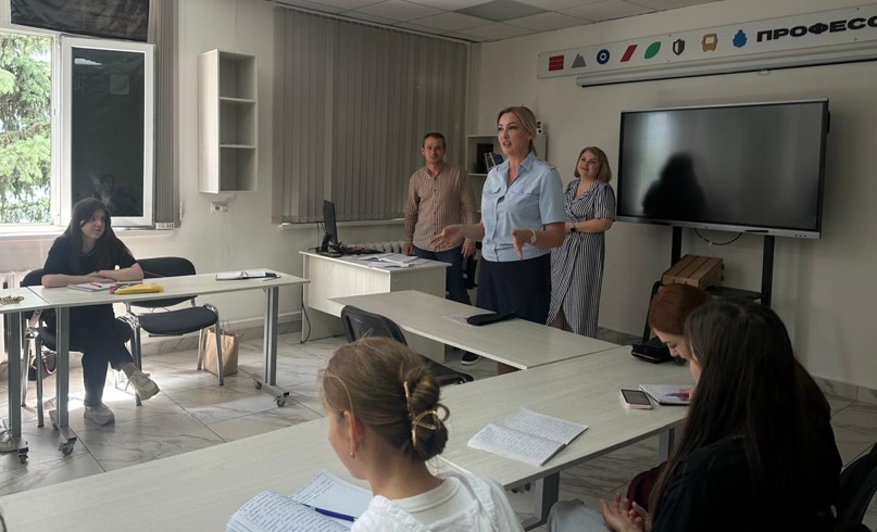 Полицейские рассказали студентам о приеме на службу в ОВД