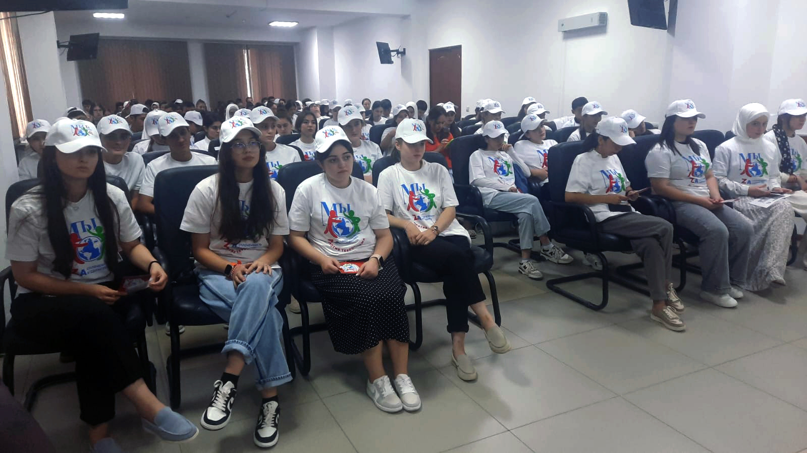 В колледже «Призвание» прошла акция ко Дню солидарности в борьбе с терроризмом