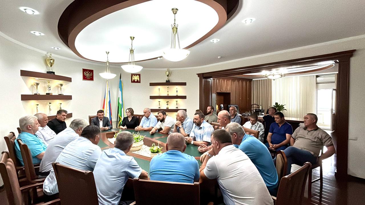 В Баксанском районе состоялось оперативное совещание